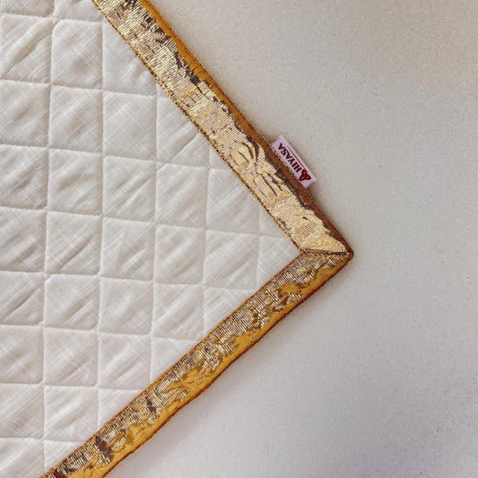 Peaceful White Cotton - Quilted Meditation / Pooja Aasan